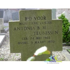 Grafstenen kerkhof Herwen Coll. HKR (153) A.B..M.Teunissen